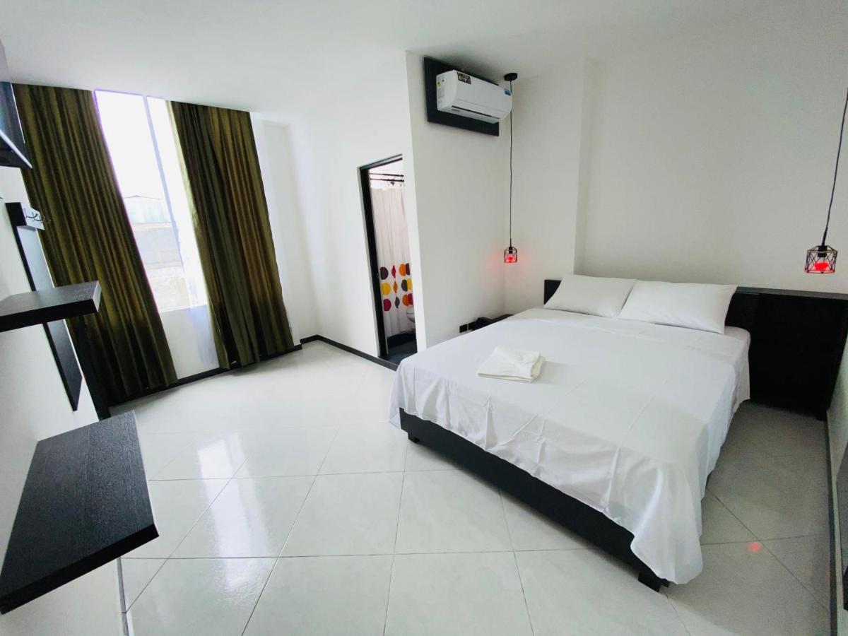 סנטו דומינגו דה לוס קולורדוס Bryss Hotel מראה חיצוני תמונה